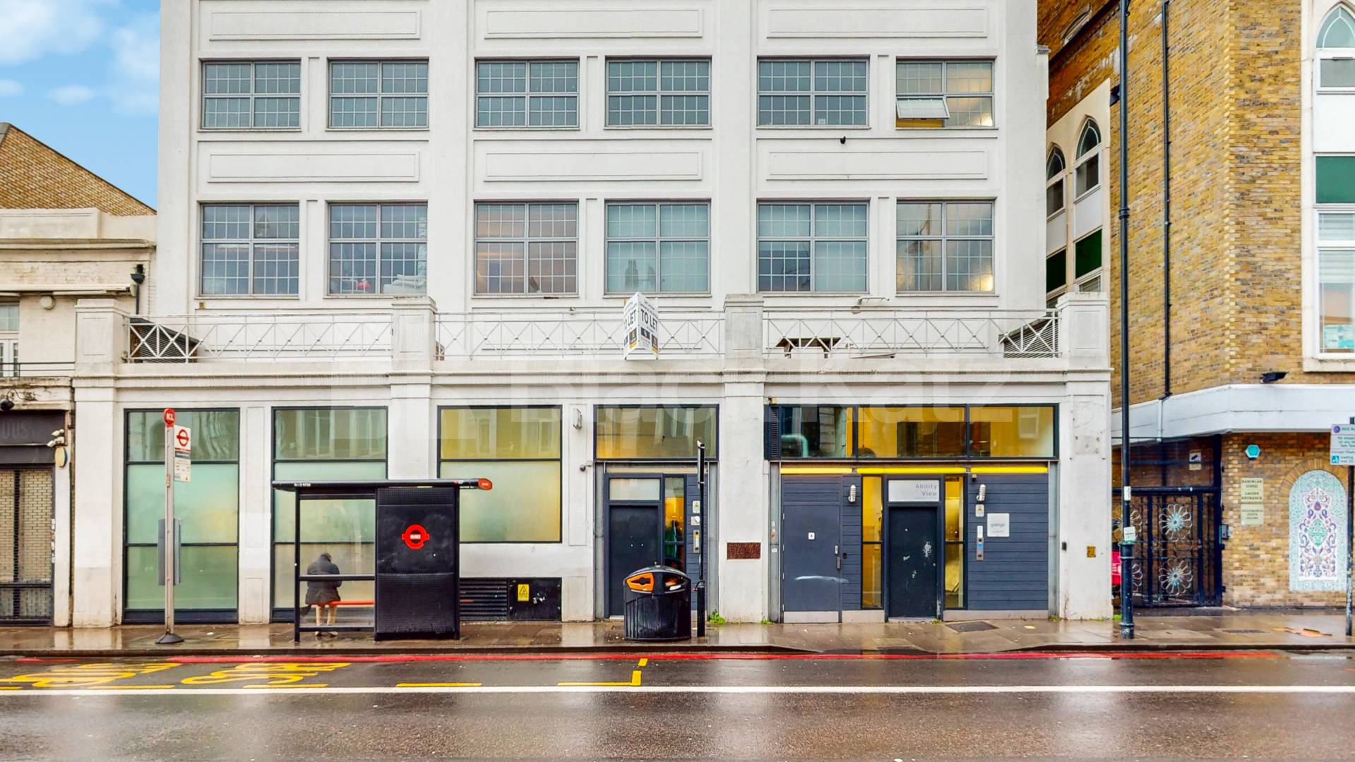 Spacious Studio located within a warehouse conversion with exposed brick  Ability View - Kingsland Road, Haggerston